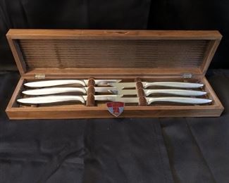 (6) Vintage Gerber Legendary Steak Knives in Case