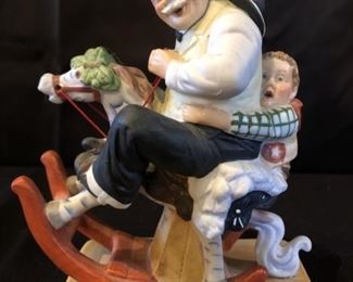 Norman Rockwell 'Granpa at the Reins' Collectable Figurine is 6in tall
From the Danbury Mint