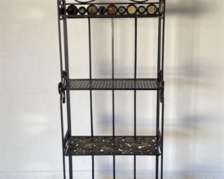 NWT Metal Bakers Rack with 4 Racks