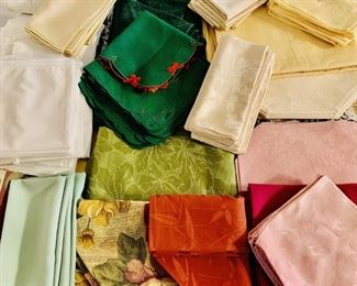 Table Linens that fit 60in x 110in Dining Table: