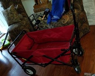 lawn cart, COLLAPSIBLE - think tailgating!