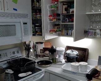 complete kitchenware and goods