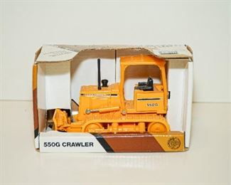 550G Crawler ERTL new in box
