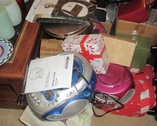 QVC & HSN SHOPPER ALL NEW ITEMS
GREAT FOR THE HOLIDAY SHOPPING
TONS OF CHRISTMAS HOLIDAY DECORATIONS

