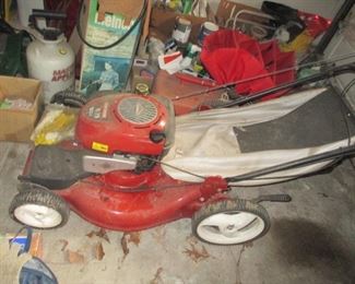 CRAFTSMAN LAWN MOWER