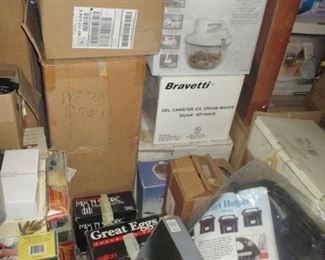 QVC & HSN SHOPPER ALL NEW ITEMS
GREAT FOR THE HOLIDAY SHOPPING
TONS OF CHRISTMAS HOLIDAY DECORATIONS