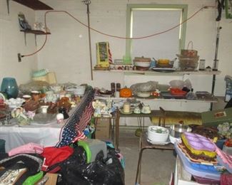 QVC & HSN SHOPPER ALL NEW ITEMS
GREAT FOR THE HOLIDAY SHOPPING
TONS OF CHRISTMAS HOLIDAY DECORATIONS