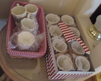 QVC & HSN SHOPPER ALL NEW ITEMS
GREAT FOR THE HOLIDAY SHOPPING
TONS OF CHRISTMAS HOLIDAY DECORATIONS