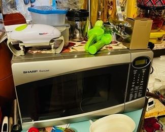 QVC & HSN SHOPPER ALL NEW ITEMS
GREAT FOR THE HOLIDAY SHOPPING
TONS OF CHRISTMAS HOLIDAY DECORATIONS