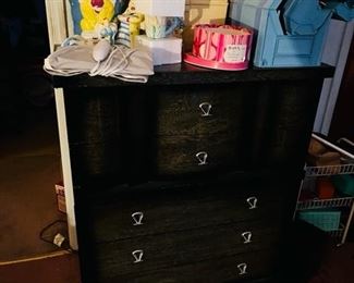 QVC & HSN SHOPPER ALL NEW ITEMS
GREAT FOR THE HOLIDAY SHOPPING
TONS OF CHRISTMAS HOLIDAY DECORATIONS