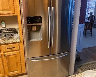 Nice SS Samsung fridge. Large