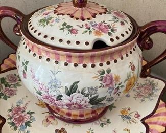 MC Lustre Tureen