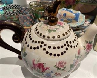 MC Lustre Teapot