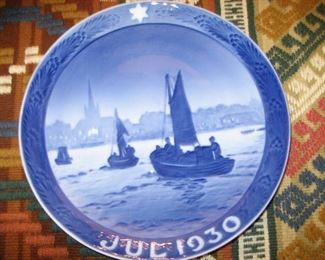 1930 Royal Copenhagen plate