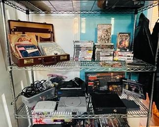 PlayStation & games
Records