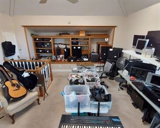 Music & electronics room