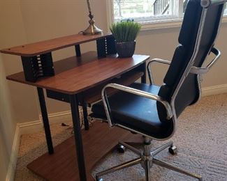 Desk and modern desk chair