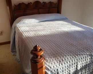 Antique full size bed