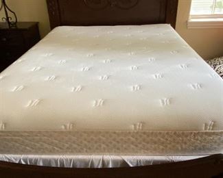 Queen Bed