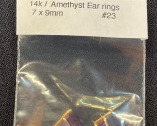 14k gold and Amethyst stud earrings