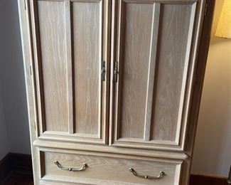 Blonde Wood Stanley Furniture Upright Dresser BUY NOW https://www.estatesales.net/marketplace/items/611299