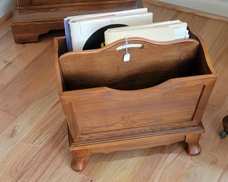 Magazine rack, wood