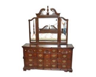 8.Mahogany Dresser With Mirror