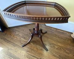 Early 20th Century Solid Mahogany Accent Table
