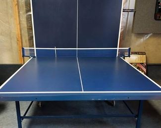 Stiga Elite Roller Table Tennis Table