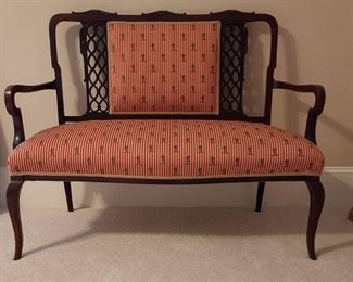 Stunning Mahogany Edwardian Antique Settee with Pierced Back