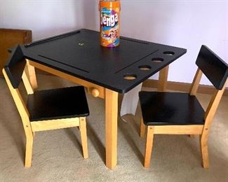 CargoKids 3 pc table & chair set