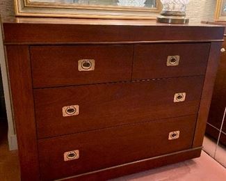 vintage Lane campaign chest