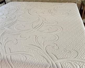 King size Serta mattress