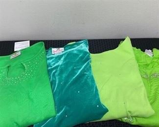 Lot of Womens 1X and Extra Large Green Tone Tops and Shirts
