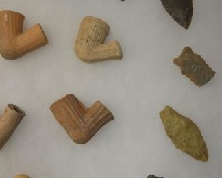 VIEW 3 ARROW HEADS, CLAY PIPES
