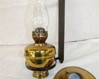 VIEW 2 CLOSEUP EARLY WALL LAMP
