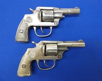 6 SHOOTER CAP PISTOLS