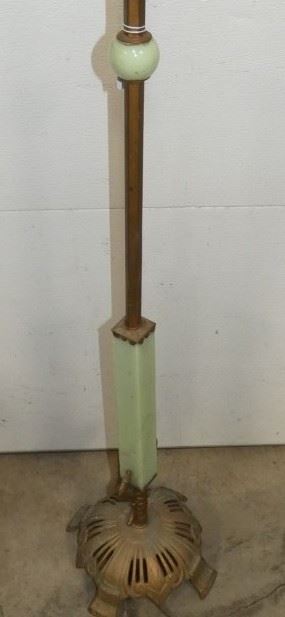 VIEW 2 VICT. AGET FLOOR LAMP