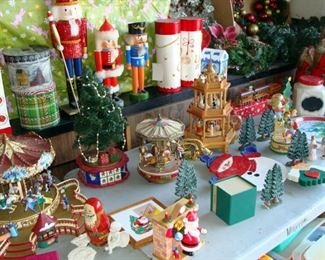 Christmas, Decor, Ornaments, Wreath, Nutcracker, Gift Box, Decorations