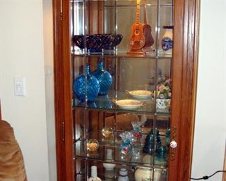 Curio, China, Display Cabinet, Leaded Glass, Lighted, Art Glass, Porcelain, Art Pottery, Paperweight, Vase