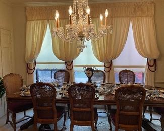 Drexel dining table with 8 chairs 