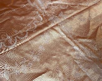 Vintage large table cloth with 12 napkins $20