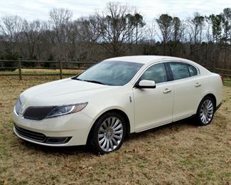 2014 Lincoln MKS has only 51K miles on it