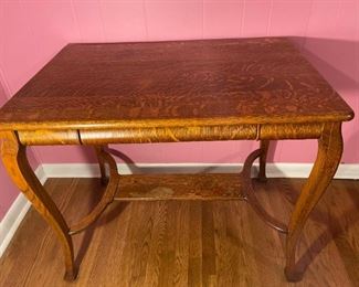 001 Queen Anne Writing Desk