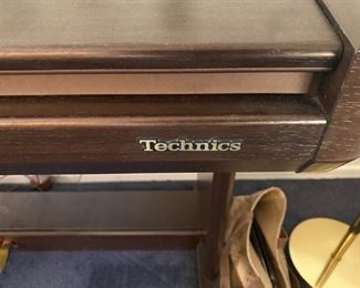 Technics piano