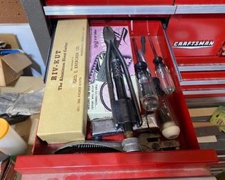 Craftsman rolling tool chest