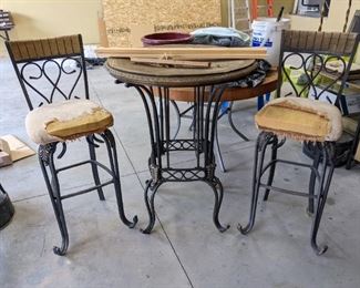 bar top table and chairs