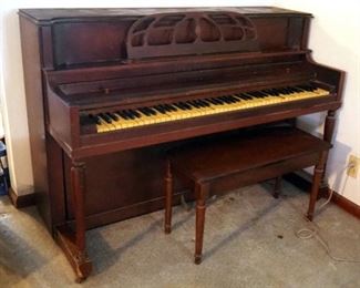 Vintage Starr Piano, Serial Number 255723, With Bench, 39" x 56" x 25"