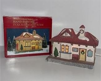 Dickens Collectables Train Station Porcelain Lighted House