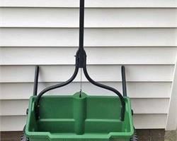 Scotts AccuGreen Spreader